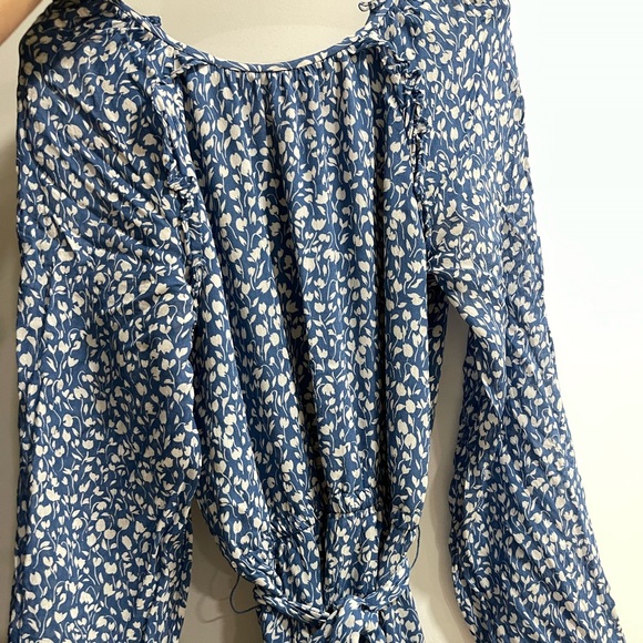 Aritzia dress - Picture 4 of 6